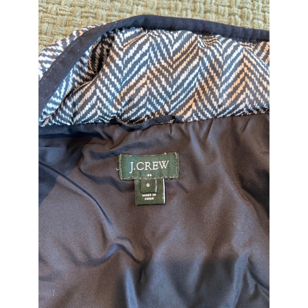 J.Crew Herringbone Quilted Puffer Vest Black White Gold Zip Small - Picture 6 of 6